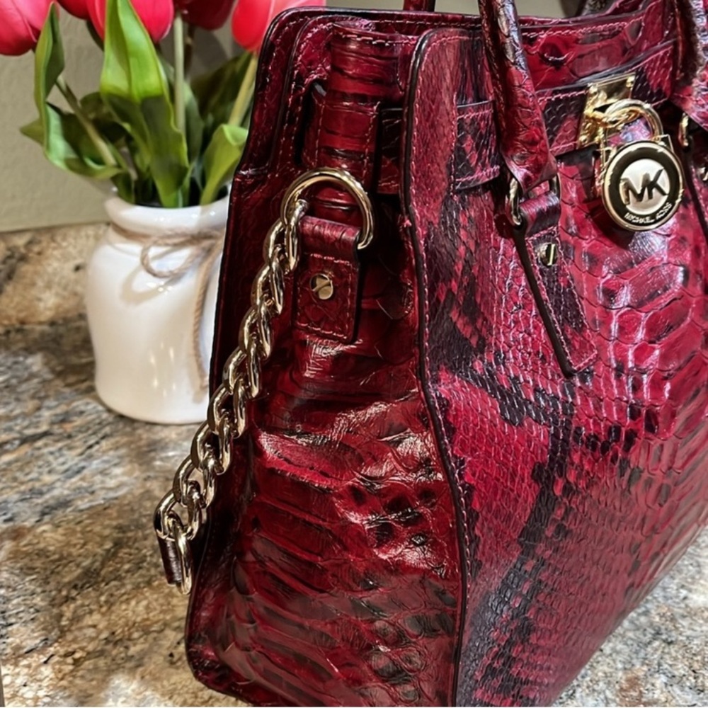 EUC Like New! MICHAEL KORS Collection Hamilton Lrg Red Python Embossed Tote Bag - Picture 4 of 12